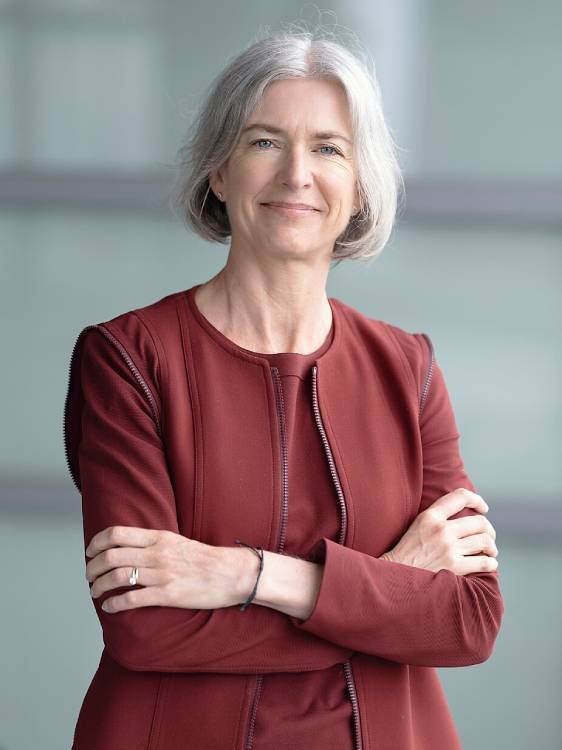 Jennifer A. Doudna, laureada con el Premio Nobel de Química 2020 por la tecnología de las tijeras genéticas CRISPR.