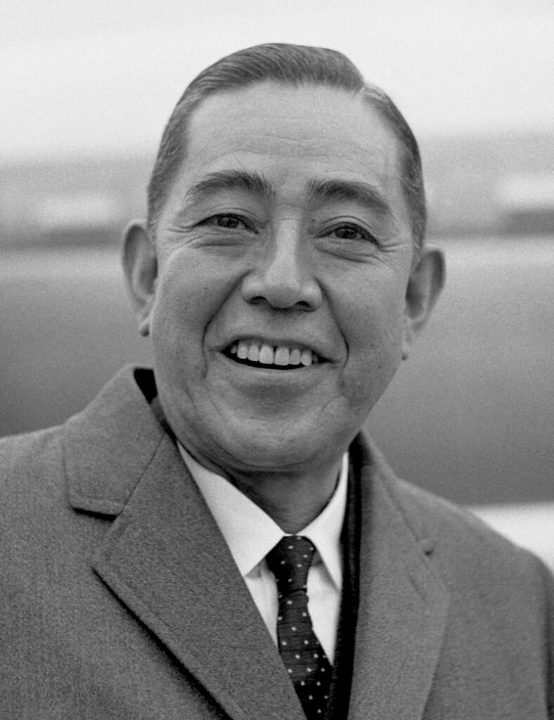 Eisaku Satō