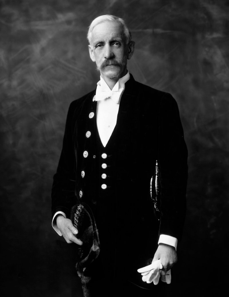 Frederick Hopkins